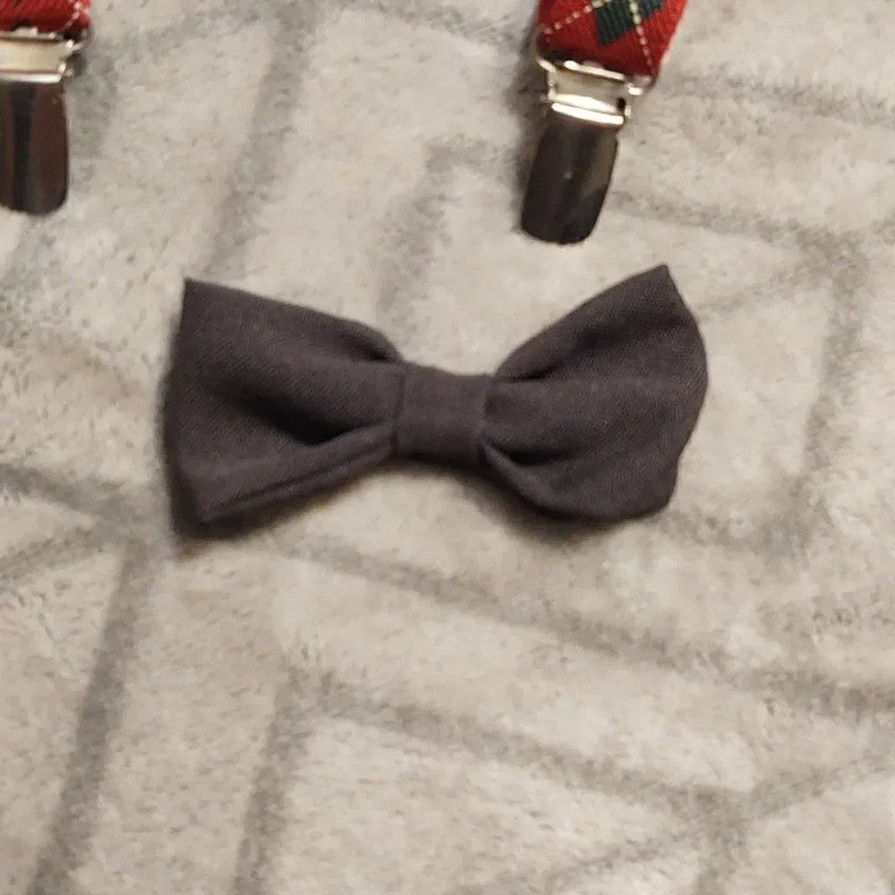 Adorable Christmas childs adjustable suspender and  bow tie set‎